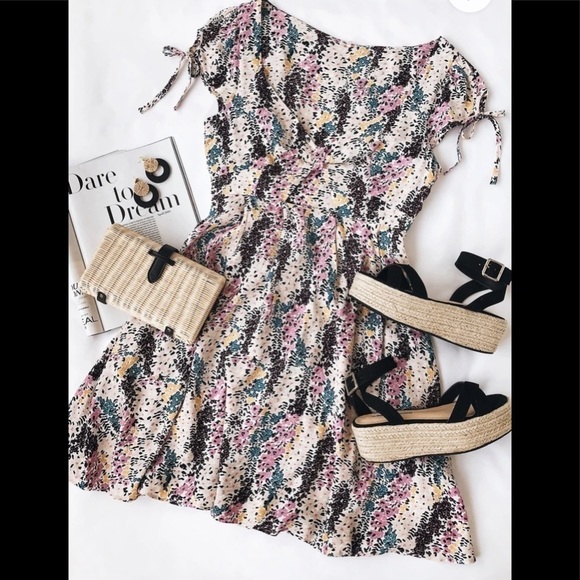 - NWT Free People Cream Miss Right Floral Print Mini Dress - Picture 4 of 15